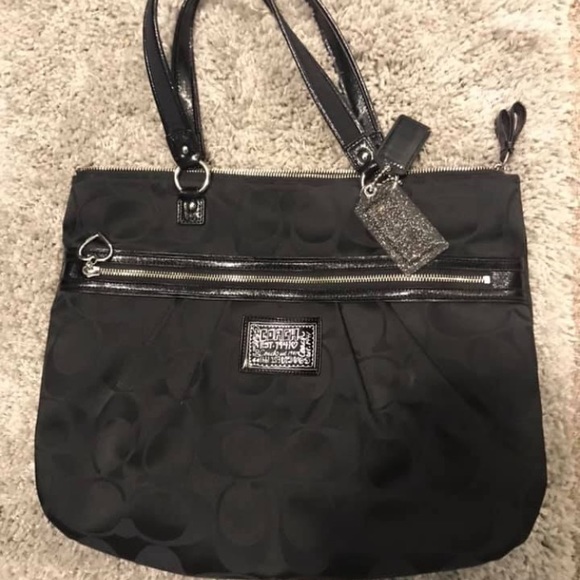 Authentic coach purse - Picture 1 of 4